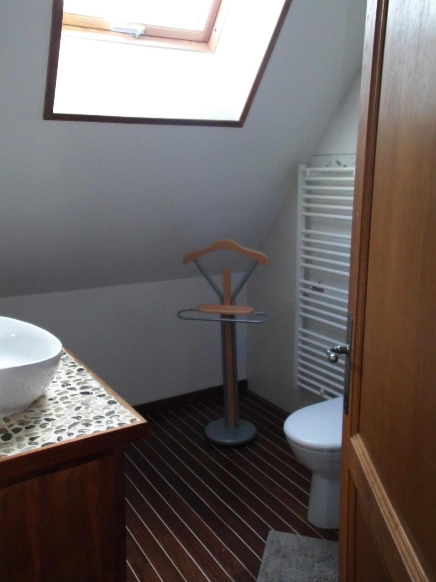 Le Clos Des Tilleuls D Day Home, Chambres D'Hotes, Suite Avec Sauna Privatif, Suite Avec Balneotherapie Privative, En Supplement Option Spa Bain A Remous La Vendelée Kamer foto