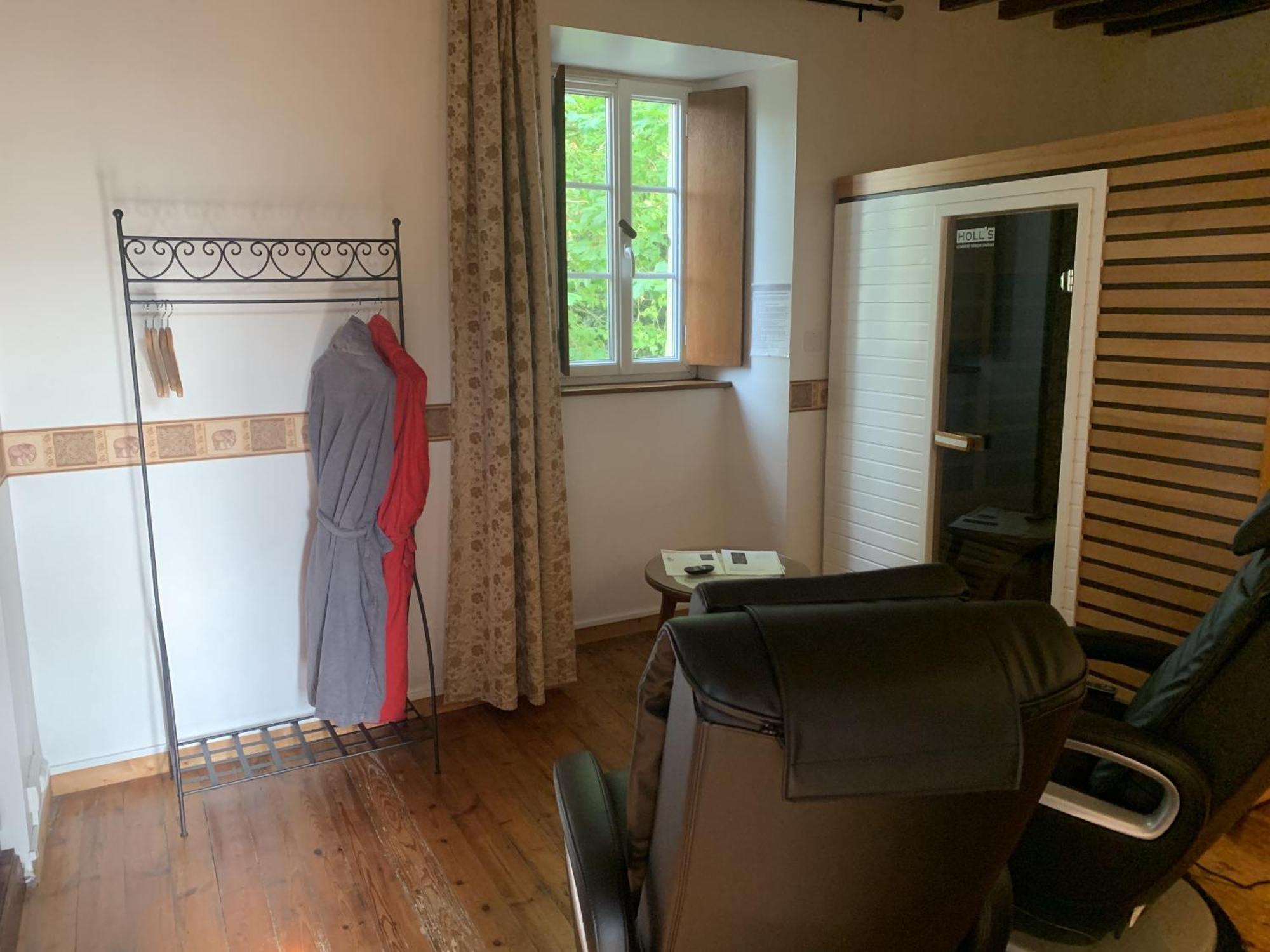 Le Clos Des Tilleuls D Day Home, Chambres D'Hotes, Suite Avec Sauna Privatif, Suite Avec Balneotherapie Privative, En Supplement Option Spa Bain A Remous La Vendelée Kamer foto